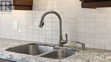 802 - 3650 KANEFF CRESCENT Mississauga (Mississauga Valleys) Ontario photo 34