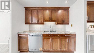 802 - 3650 KANEFF CRESCENT Mississauga (Mississauga Valleys) Ontario photo 36
