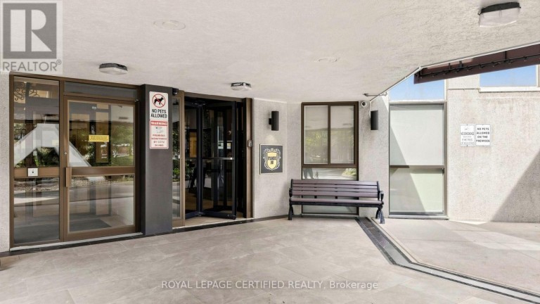 802 - 3650 KANEFF CRESCENT, Mississauga (Mississauga Valleys), Ontario, L5A4A1