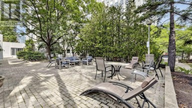 802 - 3650 KANEFF CRESCENT Mississauga (Mississauga Valleys) Ontario photo 6
