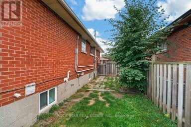 40 CLARENDON AVENUE Hamilton (Balfour) Ontario photo 38