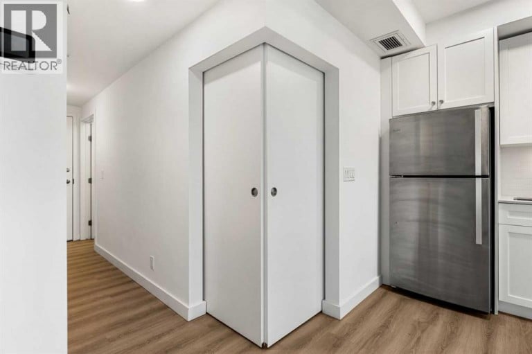 1208, 123 4 Street NE, Calgary, Alberta, T2E8K3
