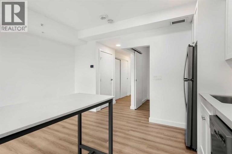 1208, 123 4 Street NE, Calgary, Alberta, T2E8K3