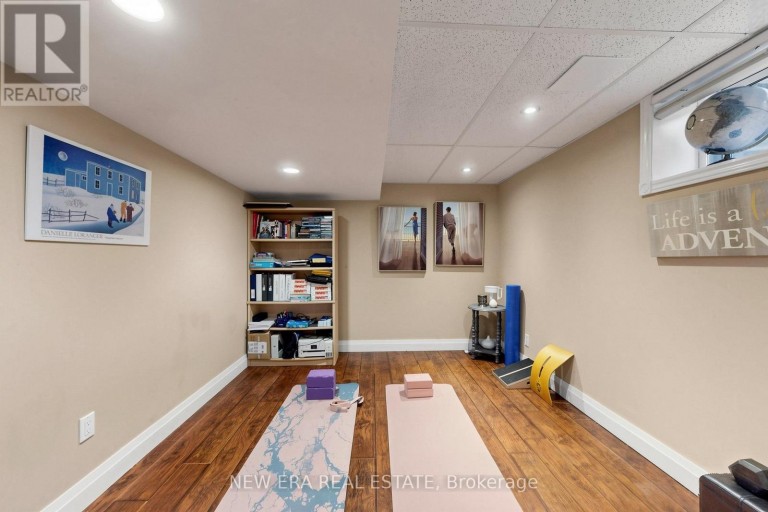 1423 BUNSDEN AVENUE, Mississauga (Sheridan), Ontario, L5H2B3