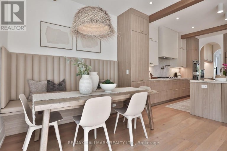 215 AVA ROAD, Toronto (Humewood-Cedarvale), Ontario, M6C1W9