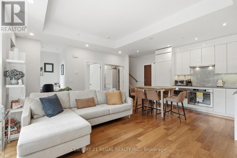 TH07 - 113 MCMAHON DRIVE, Toronto (Bayview Village), Ontario, M2K2X9