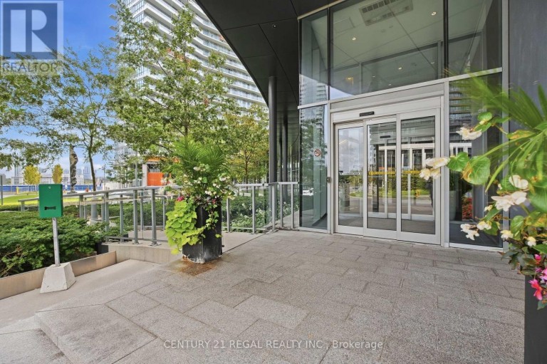 TH07 - 113 MCMAHON DRIVE, Toronto (Bayview Village), Ontario, M2K2X9