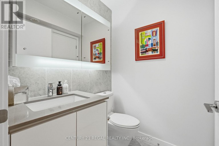 TH07 - 113 MCMAHON DRIVE, Toronto (Bayview Village), Ontario, M2K2X9