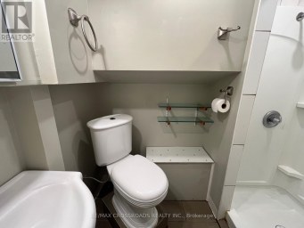 220 MCNAUGHTON AVENUE Oshawa (Central) Ontario photo 23