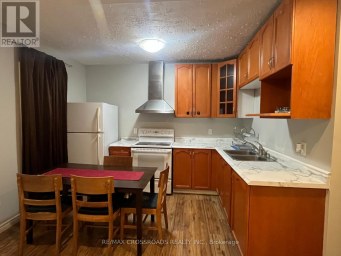 220 MCNAUGHTON AVENUE Oshawa (Central) Ontario photo 4