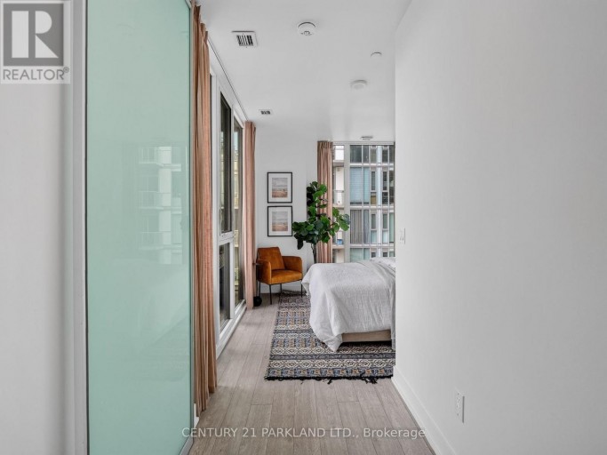 923 - 15 BASEBALL PLACE N, Toronto (South Riverdale), Ontario, M4M0E6