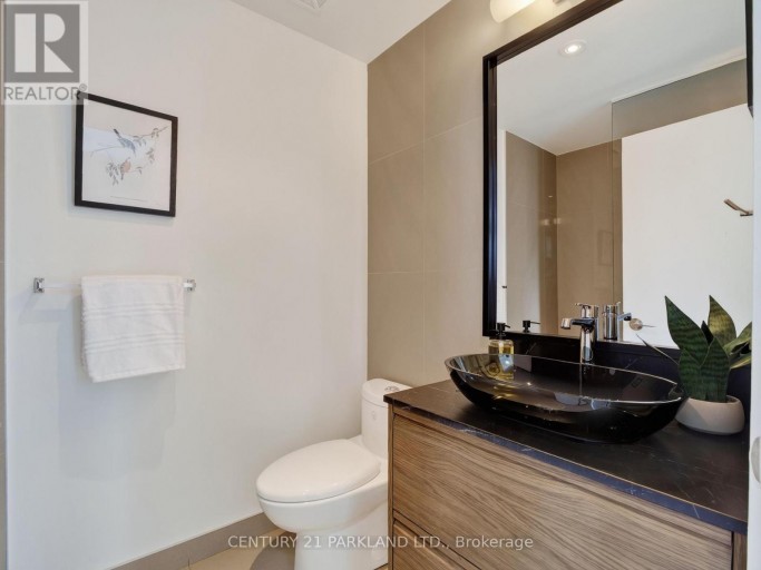 923 - 15 BASEBALL PLACE N, Toronto (South Riverdale), Ontario, M4M0E6