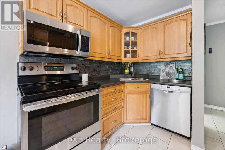 129 - 45 MARKSAM ROAD, Guelph (Willow West/Sugarbush/West Acres), Ontario, N1H6Y9