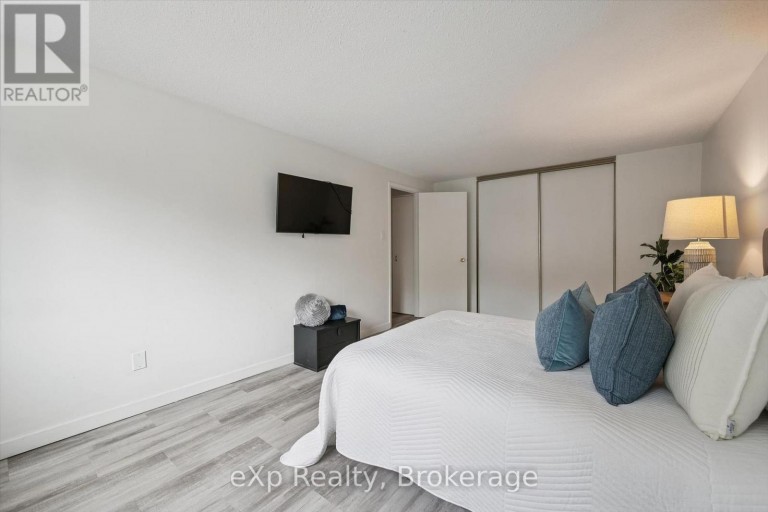 129 - 45 MARKSAM ROAD, Guelph (Willow West/Sugarbush/West Acres), Ontario, N1H6Y9