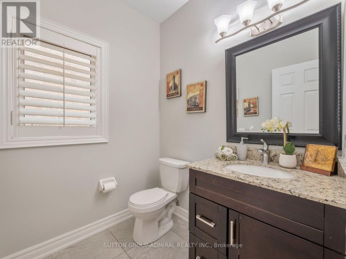 16 CRAIGVALE STREET, Vaughan (Patterson), Ontario, L6A0M3