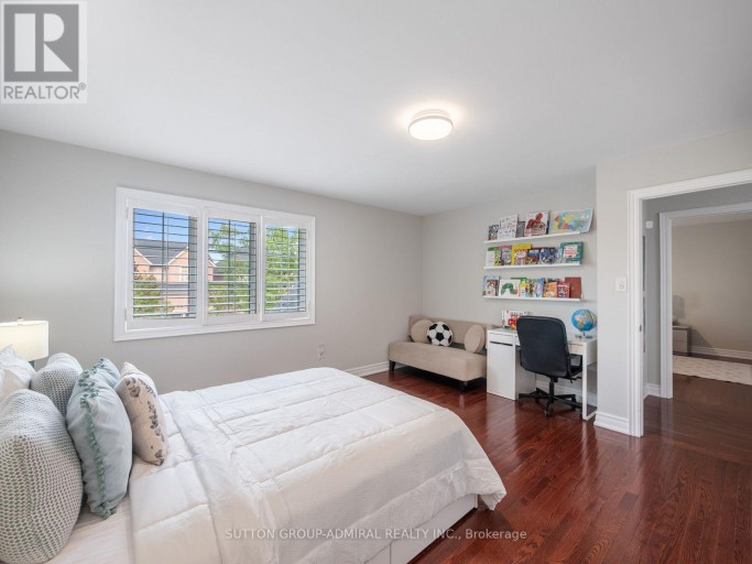 16 CRAIGVALE STREET, Vaughan (Patterson), Ontario, L6A0M3