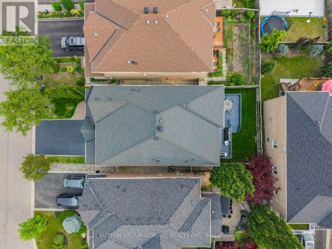 16 CRAIGVALE STREET, Vaughan (Patterson), Ontario, L6A0M3