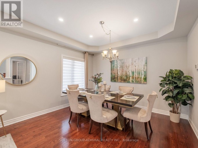 16 CRAIGVALE STREET, Vaughan (Patterson), Ontario, L6A0M3