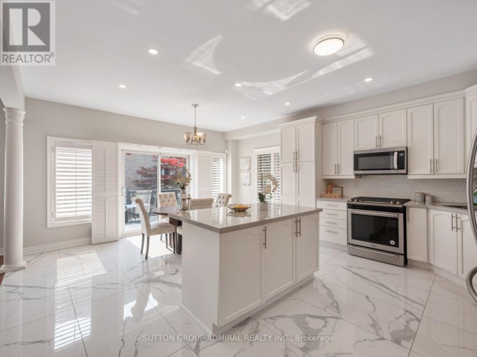 16 CRAIGVALE STREET, Vaughan (Patterson), Ontario, L6A0M3