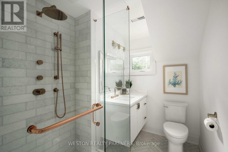19 MATTICE ROAD, Toronto (Islington-City Centre West), Ontario, M9A1E1