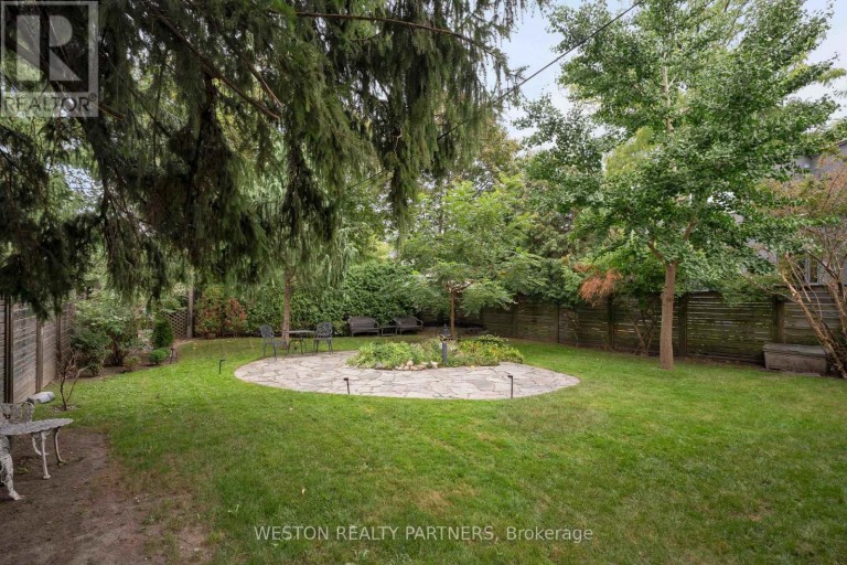 19 MATTICE ROAD, Toronto (Islington-City Centre West), Ontario, M9A1E1