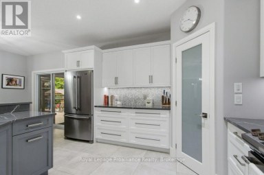 52 OAK RIDGE DRIVE Quinte West (Sidney Ward) Ontario photo 11