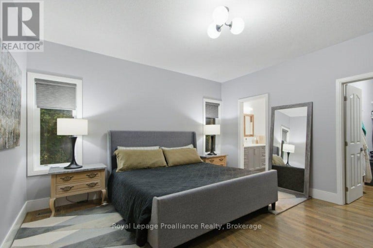 52 OAK RIDGE DRIVE, Quinte West (Sidney Ward), Ontario, K0K3E0
