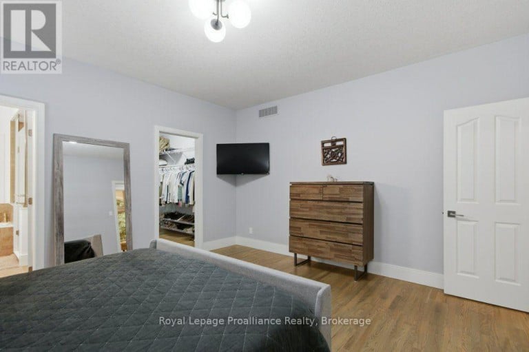 52 OAK RIDGE DRIVE, Quinte West (Sidney Ward), Ontario, K0K3E0