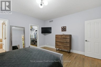 52 OAK RIDGE DRIVE Quinte West (Sidney Ward) Ontario photo 20