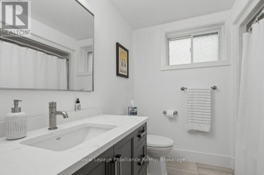 52 OAK RIDGE DRIVE Quinte West (Sidney Ward) Ontario photo 31