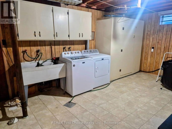 418 WESTVIEW PLACE, Thunder Bay (Northwood Park), Ontario, P7C4M3