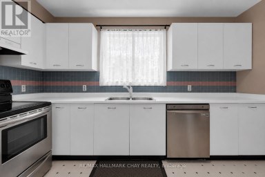 103 - 1 QUAIL CRESCENT Barrie (Ardagh) Ontario photo 10