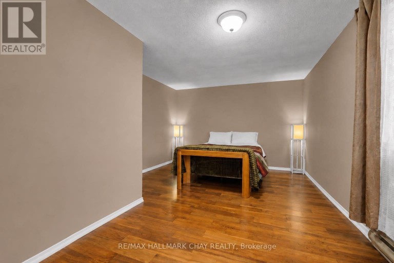 103 - 1 QUAIL CRESCENT, Barrie (Ardagh), Ontario, L4N6W9