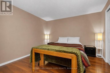 103 - 1 QUAIL CRESCENT Barrie (Ardagh) Ontario photo 13