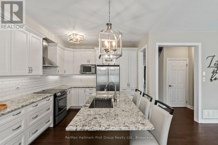 928 BLACK CHERRY DRIVE, Oshawa (Taunton), Ontario, L1K0P6