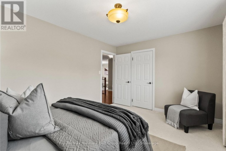928 BLACK CHERRY DRIVE, Oshawa (Taunton), Ontario, L1K0P6