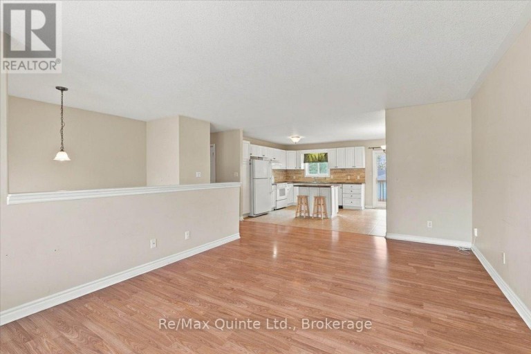 6 CHISHOLM SQUARE, Belleville (Belleville Ward), Ontario, K8N5Z4