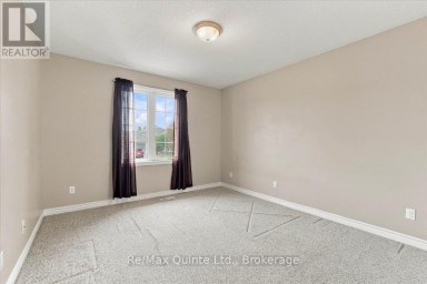 6 CHISHOLM SQUARE Belleville (Belleville Ward) Ontario photo 14