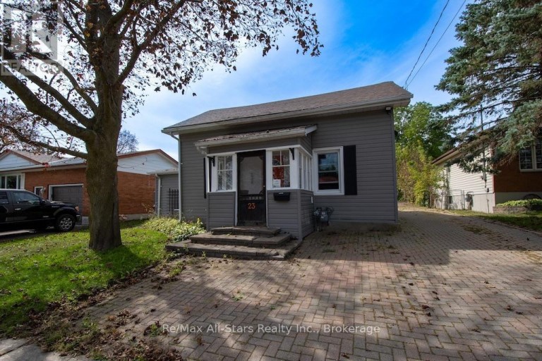23 WOLFE STREET, Kawartha Lakes (Lindsay), Ontario, K9V2J3
