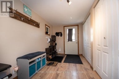 23 WOLFE STREET Kawartha Lakes (Lindsay) Ontario photo 2