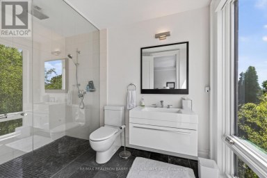 20B WOODLAWN AVENUE W Toronto (Yonge-St. Clair) Ontario photo 18