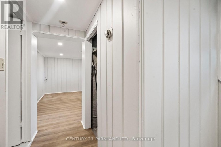 BSMT - 35 PRINCEMERE CRESCENT, Toronto (Wexford-Maryvale), Ontario, M1R3X1
