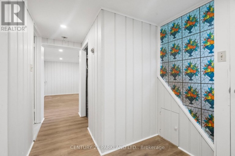 BSMT - 35 PRINCEMERE CRESCENT, Toronto (Wexford-Maryvale), Ontario, M1R3X1