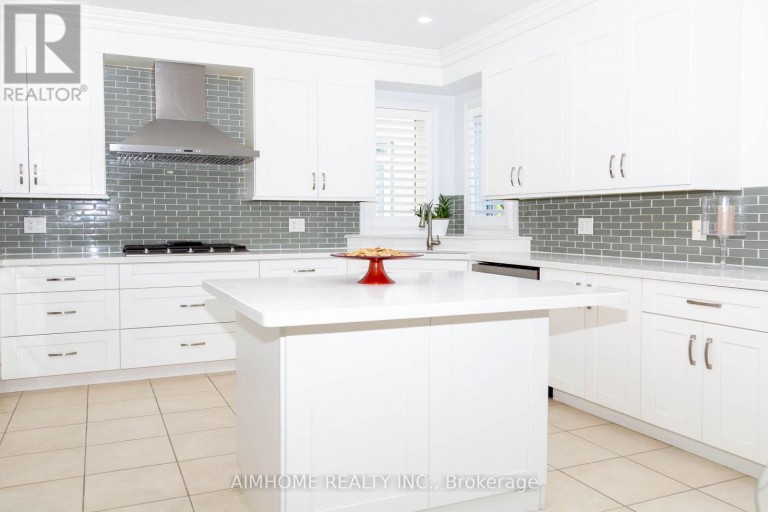 72 BRASS DRIVE, Richmond Hill (Jefferson), Ontario, L4E4T5