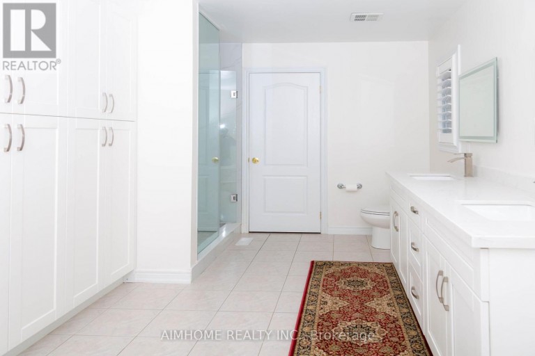 72 BRASS DRIVE, Richmond Hill (Jefferson), Ontario, L4E4T5