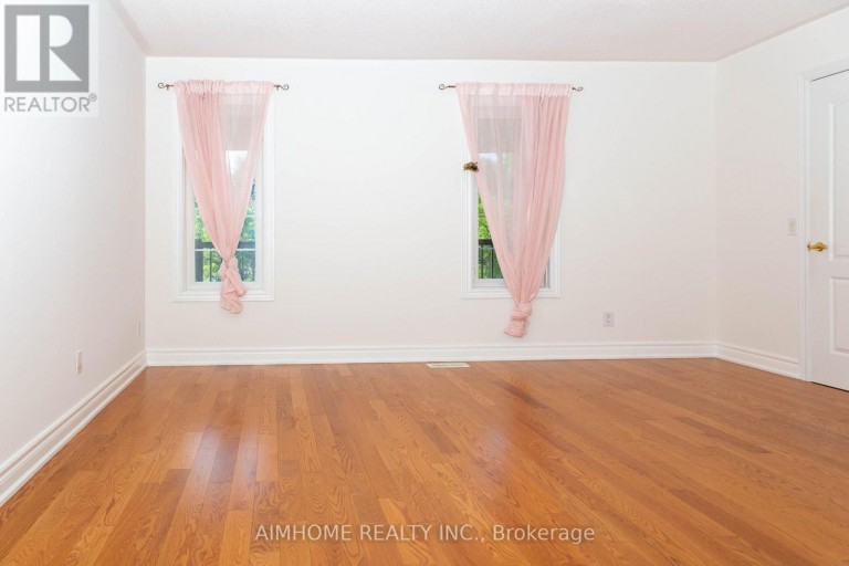 72 BRASS DRIVE, Richmond Hill (Jefferson), Ontario, L4E4T5
