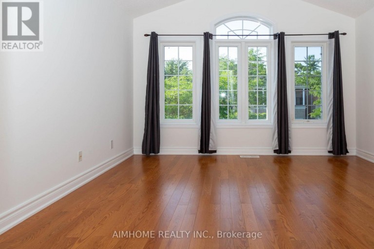 72 BRASS DRIVE, Richmond Hill (Jefferson), Ontario, L4E4T5
