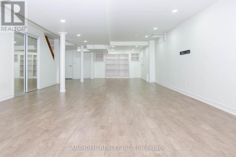 72 BRASS DRIVE, Richmond Hill (Jefferson), Ontario, L4E4T5