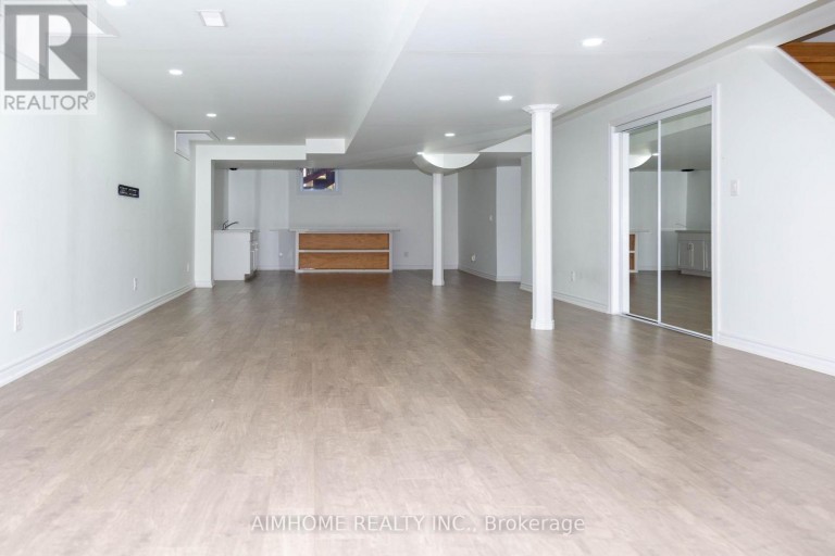 72 BRASS DRIVE, Richmond Hill (Jefferson), Ontario, L4E4T5