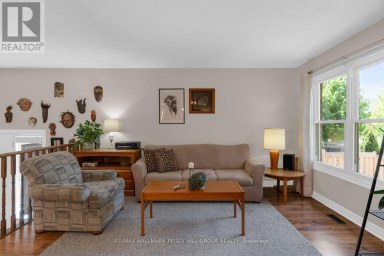 5 BARWICK DRIVE Barrie (West Bayfield) Ontario photo 3